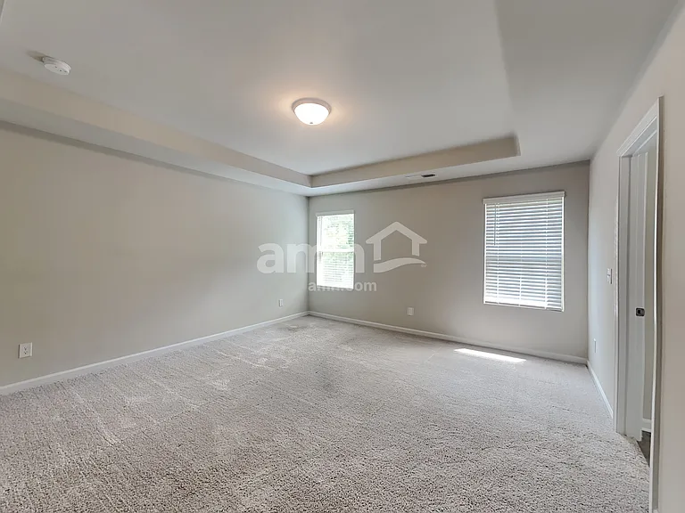 338 Winston Cir — Photo 8