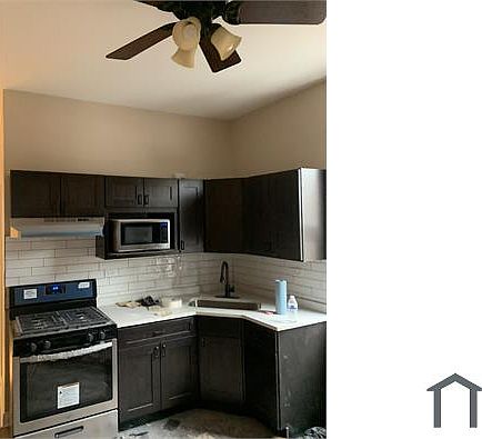 1st image of 7948 S Escanaba Ave #1