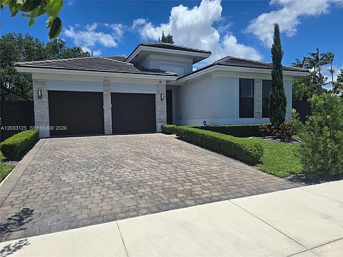 19410 SW 124th Ct Photo 1