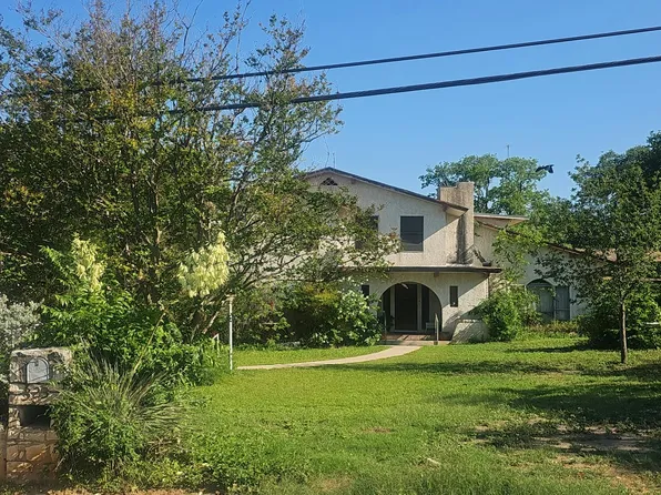 323 Oak Knoll Dr, San Antonio, TX 78228