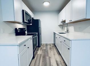 5630 California Ave Apartments, Seattle, WA 98136