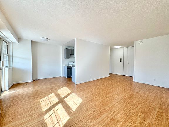 3rd image of 47-30 59th St #4J