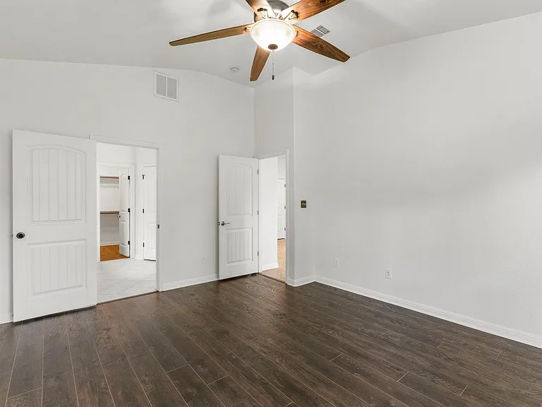 18613 Falcon Pointe Blvd — Photo 11