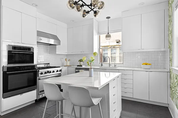 Sold by Compass | media 6