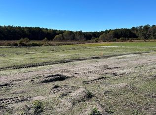 5 Hc Powers Rd, Wallace, NC 28466