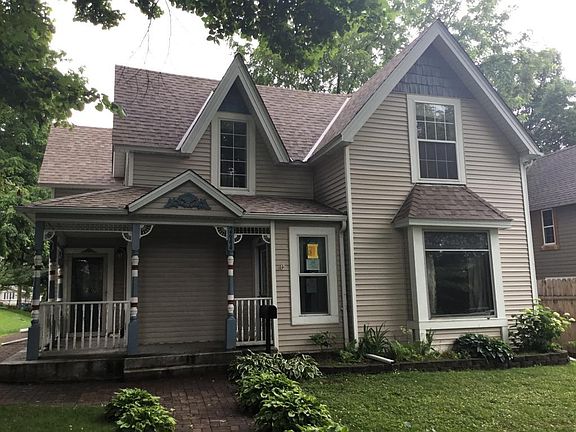 5th image of 2644 8th Ave E