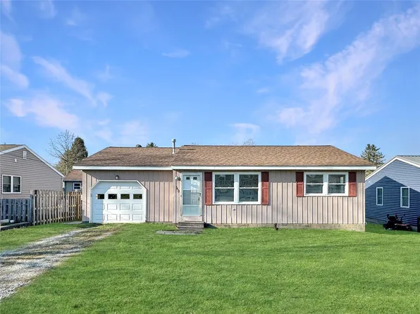5472 Grandview Ave, Edinboro, PA 16412