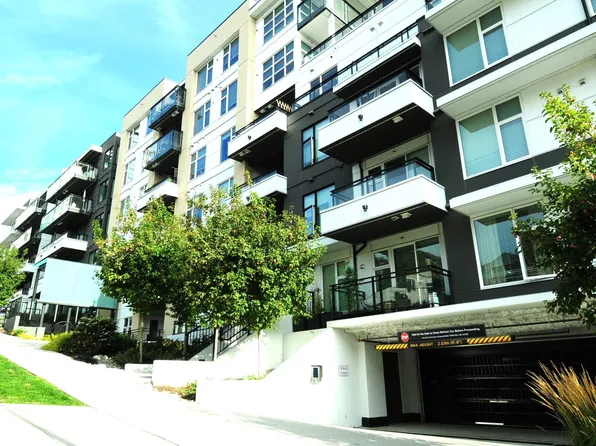 1012 Auckland St #307, New Westminster, BC V3M 0M3