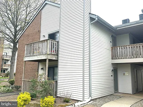 4901 Ravens Crest Dr Photo 1