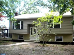 59 Essex Ave, Sicklerville, NJ 08081