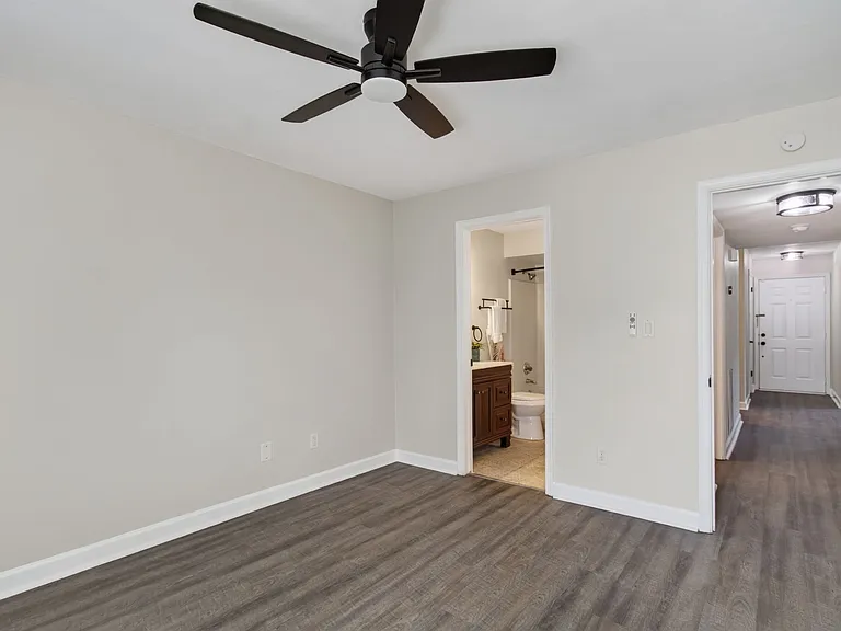 1040 Spotswood Ave — Photo 19