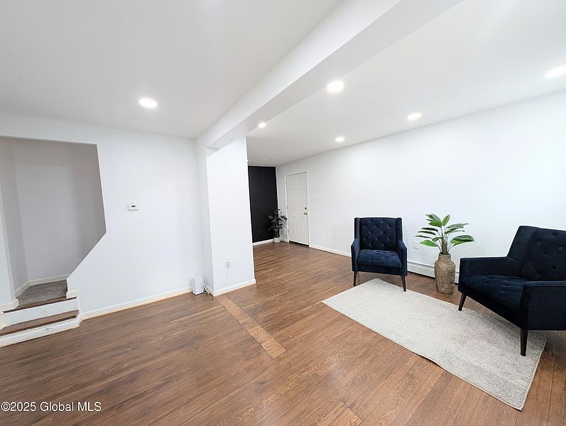 4th image of 2432 Avenue B