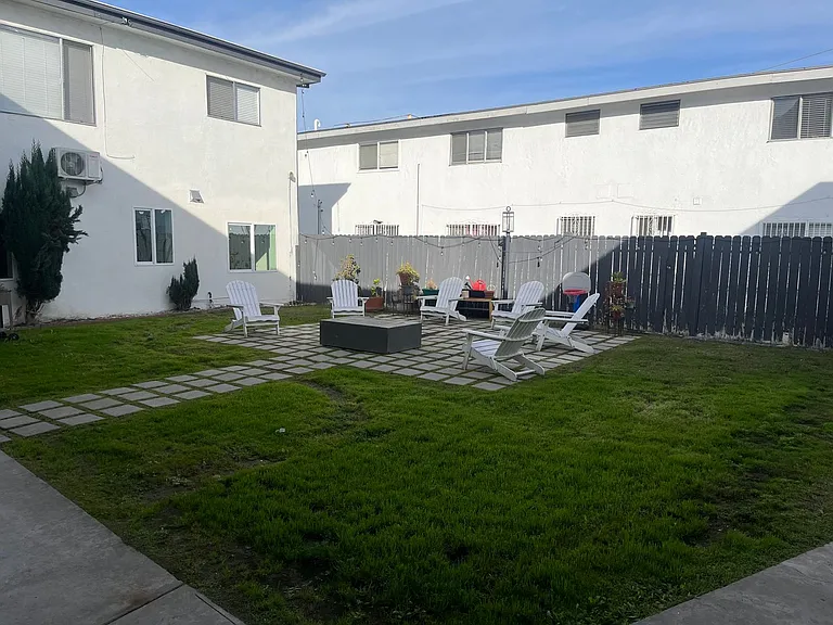 255 S Avenue 55 — Photo 36