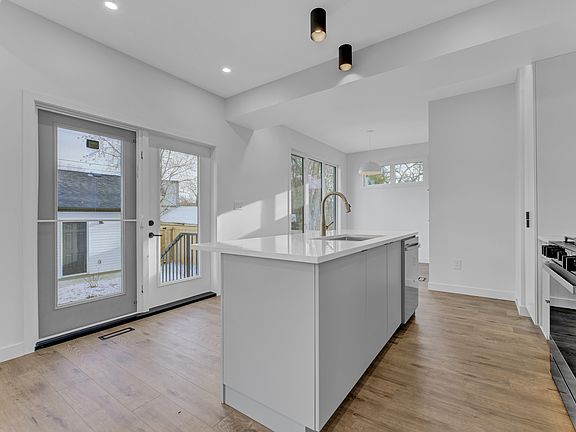 4th image of 11711 129th St NW #3