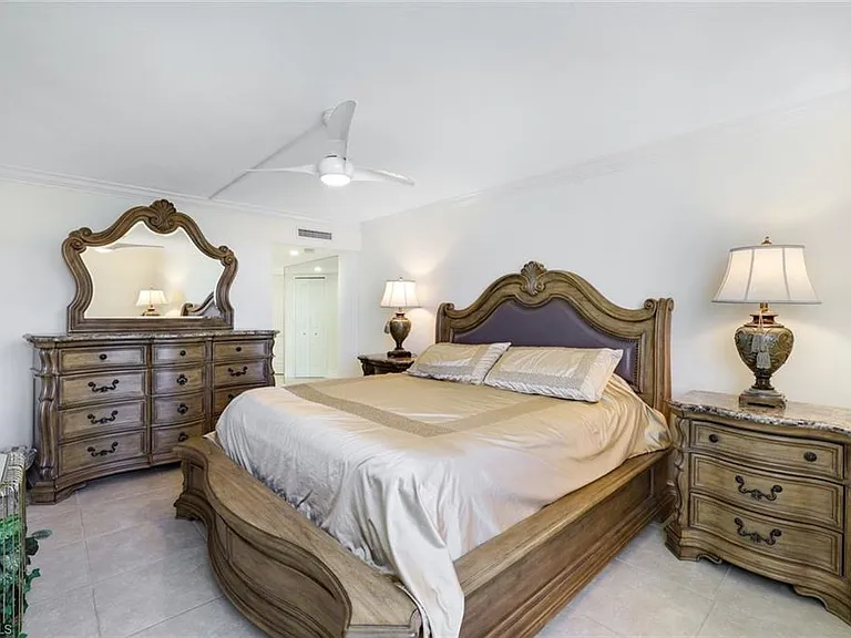 4041 Gulf Shore Blvd N #802 — Photo 17