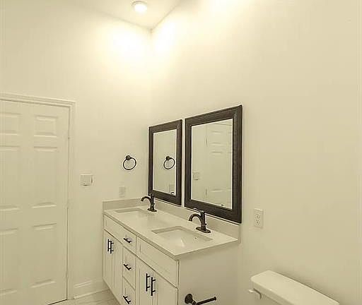 4th image of 116 Willow Ln #116