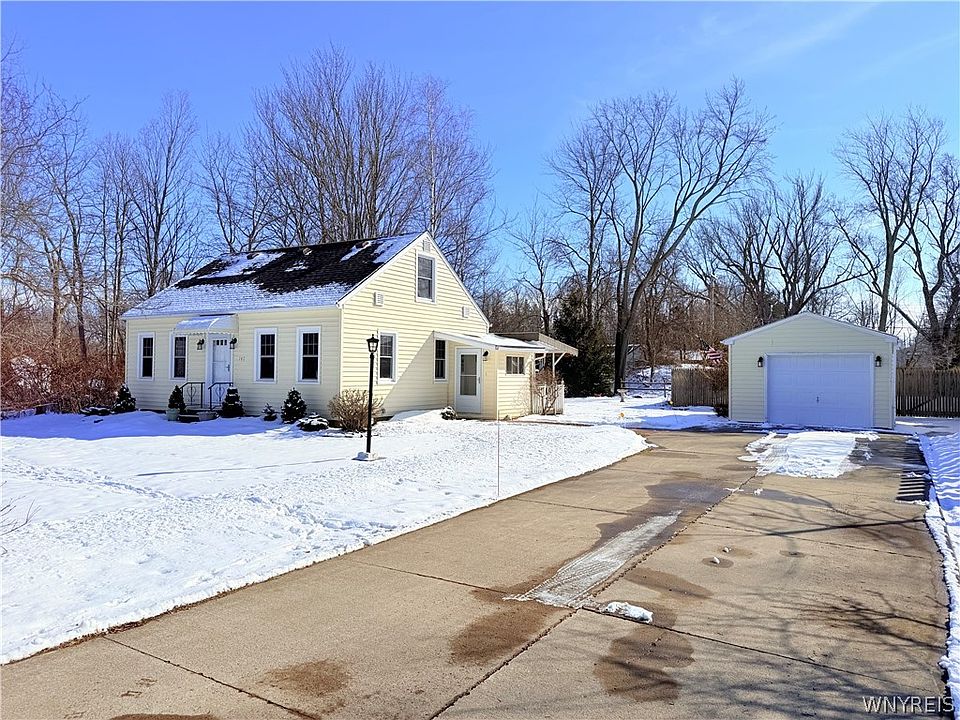 1st image of 147 Argyle Ave