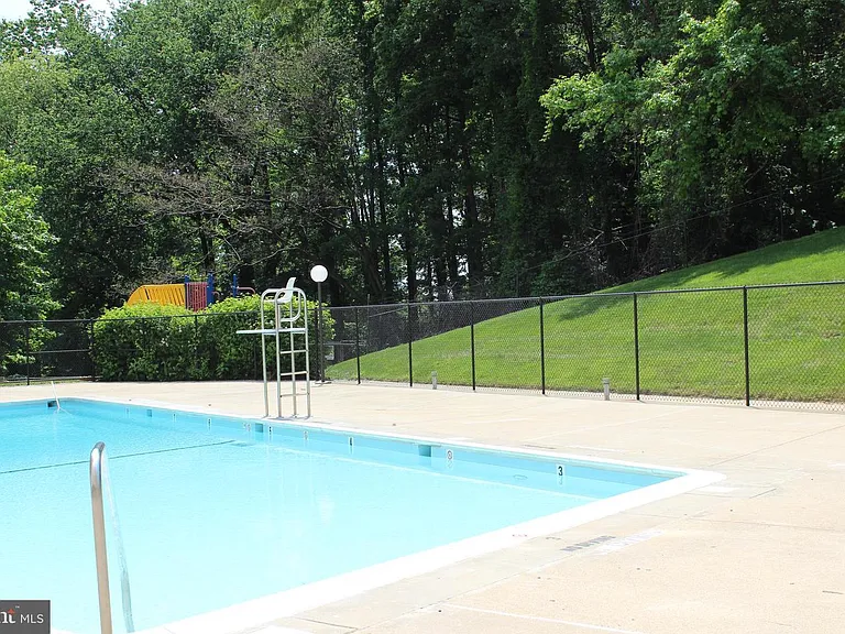 6300 Stevenson Ave #1019 — Photo 4