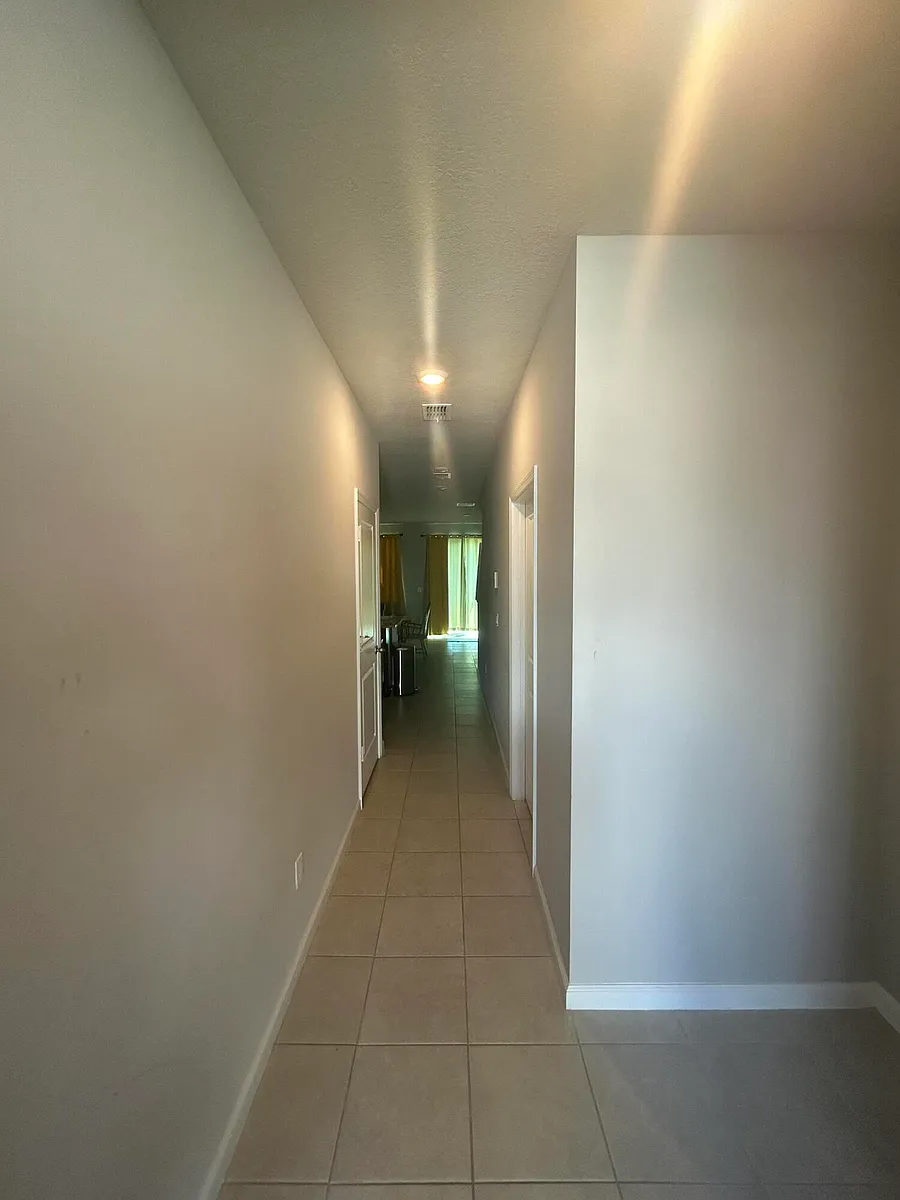 Building Photo - 5630 N Enclave Dr