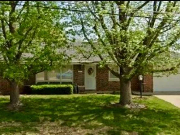 2113 Meadow Lake Dr, Jefferson City, MO 65109