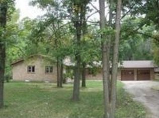 W3935 Silica Rd, Fond Du Lac, WI 54937