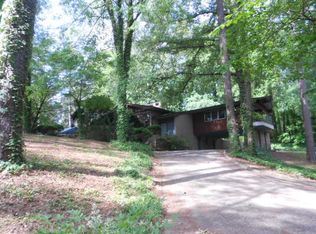 2745 S Hillandale Cir, Macon, GA 31204