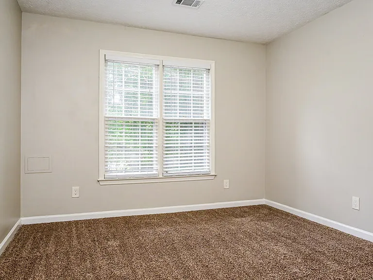 1204 Garden Path SE — Photo 13