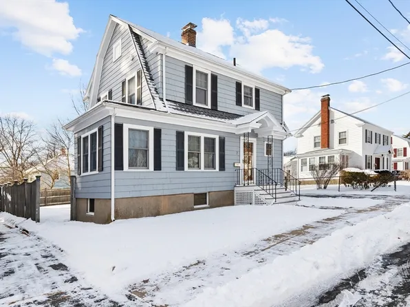 7 Roosevelt Rd, Salem, MA 01970