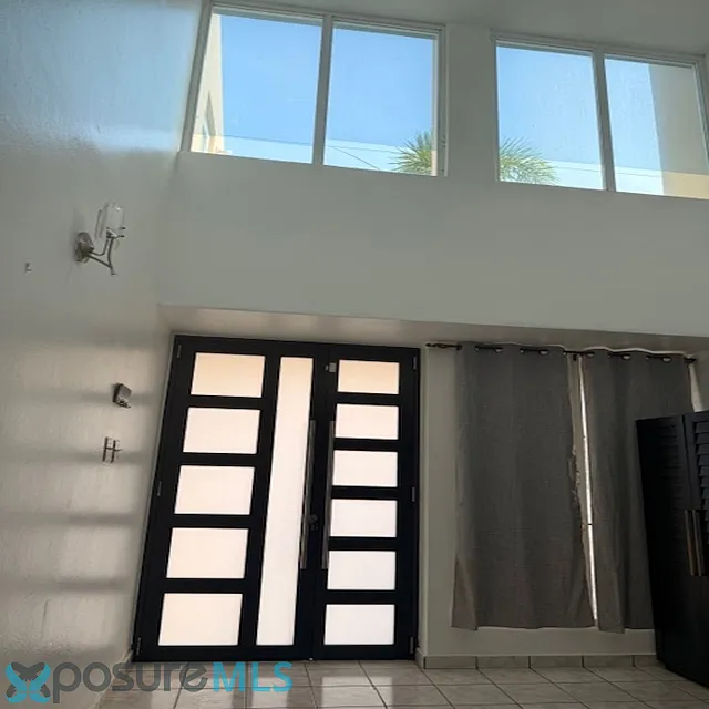 4 bed, 2.5 bath, 1750 sqft, $2,000 — Photo 3