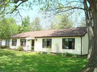 34811 Lake Shore Blvd, Timberlake, OH 44095