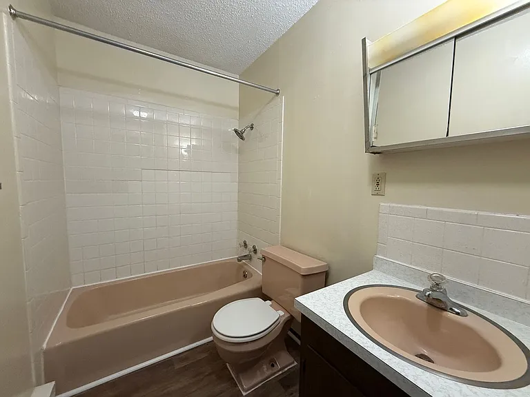 351 Southland Dr #40 — Photo 11