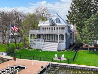1828 Orchard Beach Rd, McHenry, IL, 60050