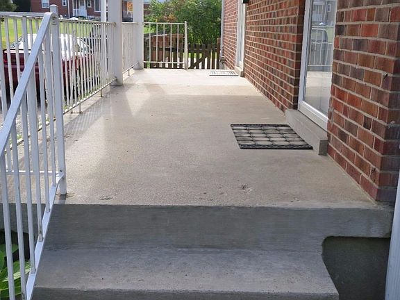 3rd image of 5033 Cleves Warsaw Pike
