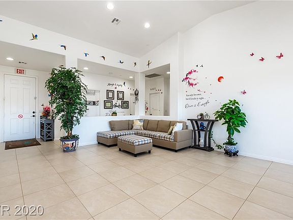 5th image of 8132 Pecan Valley Ave