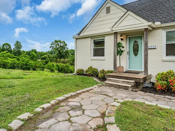 2221 Maplecrest Dr, Nashville, TN 37214