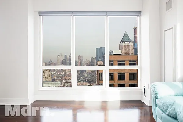 Rented by Mdrn Residential | media 29