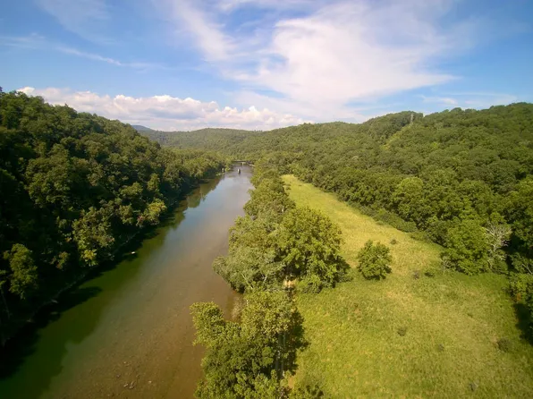 Red Rock Trl, Ronceverte, WV 24970