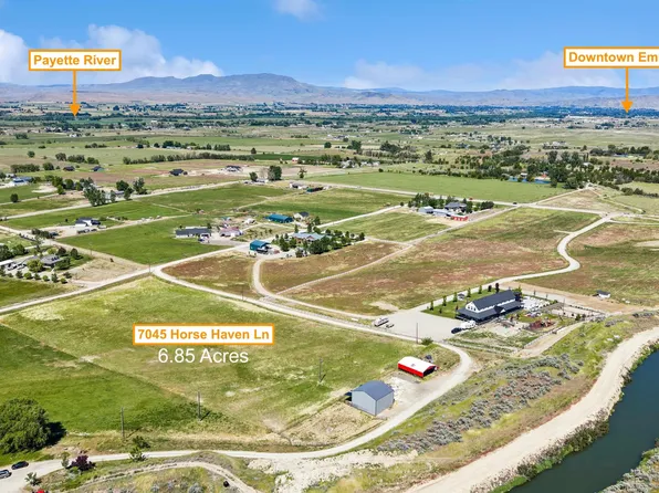 7045 Horse Haven Ln, Emmett, ID 83617