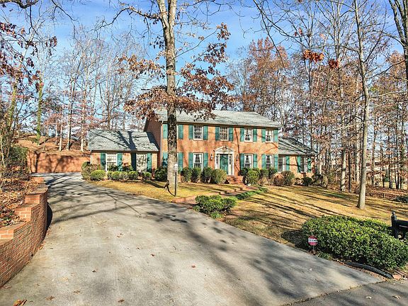 5th image of 3515 Edgewood Cir NW