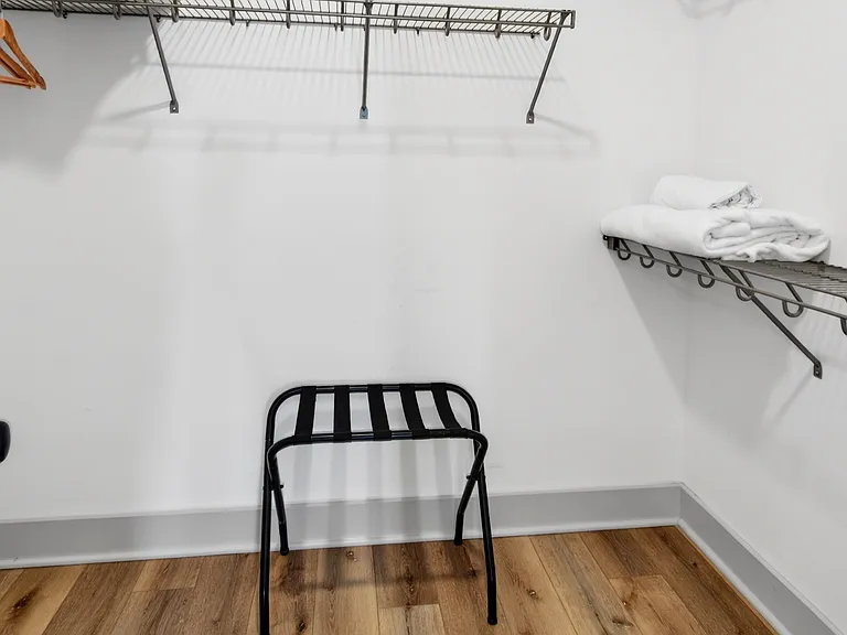 22520 Lakeview Dr — Photo 22