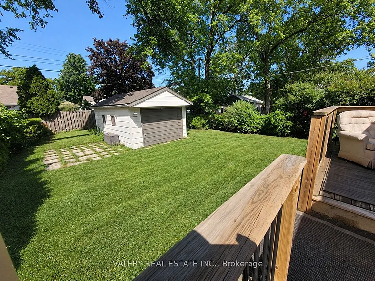 1815 Francois Rd — Photo 2