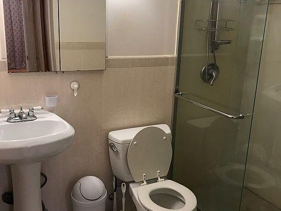5th image of 59 Florence St #1