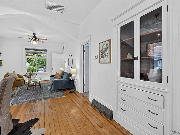 3rd image of 4044 Shoshone Street