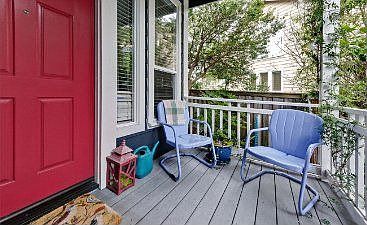 Porch :: 23 Presidio