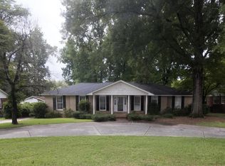 614 Edgewood Dr, Waynesboro, GA 30830