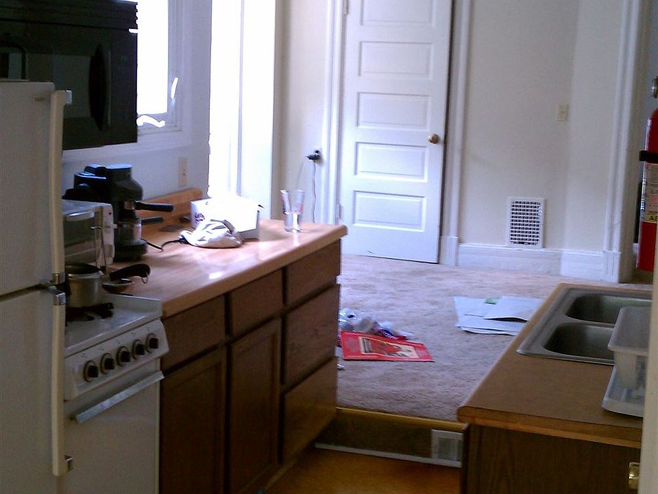 Upstairs Kitchen and LV