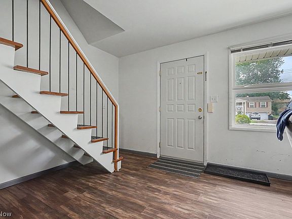 3rd image of 3278 Tod Ave NW