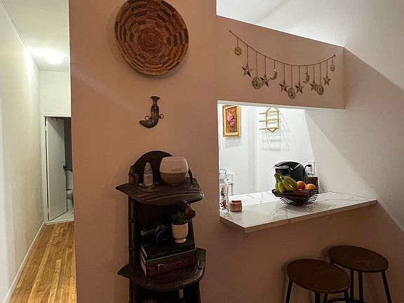 4th image of 214 E 83rd St APT 3C