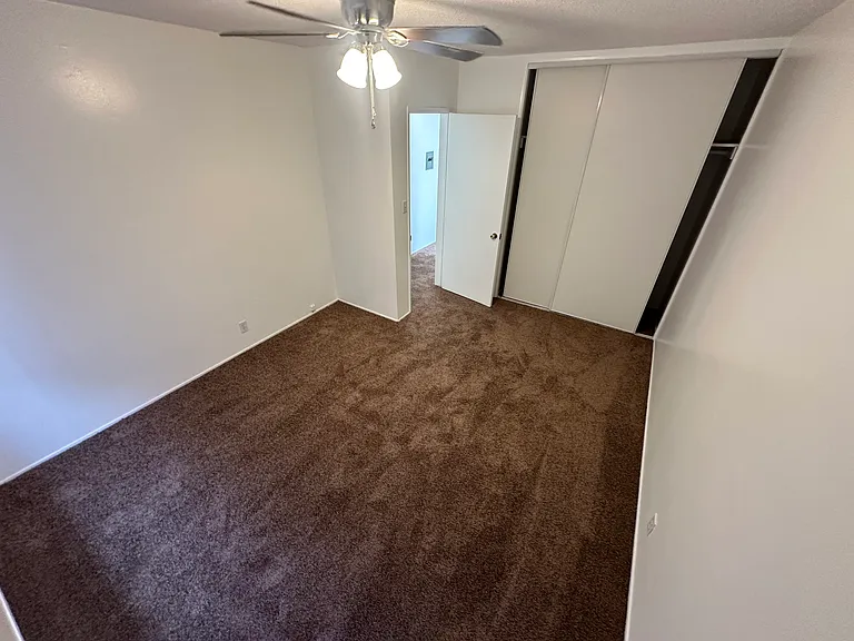 450 E Algrove St #1 — Photo 10