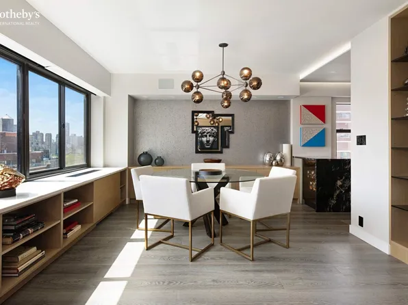 900 Park Avenue image 7 of 17